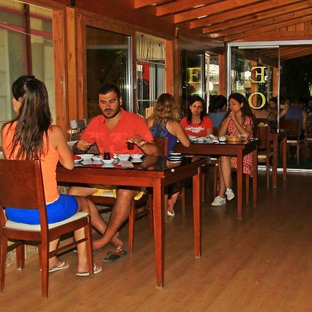 Koz Eren Otel Çeşme Luaran gambar