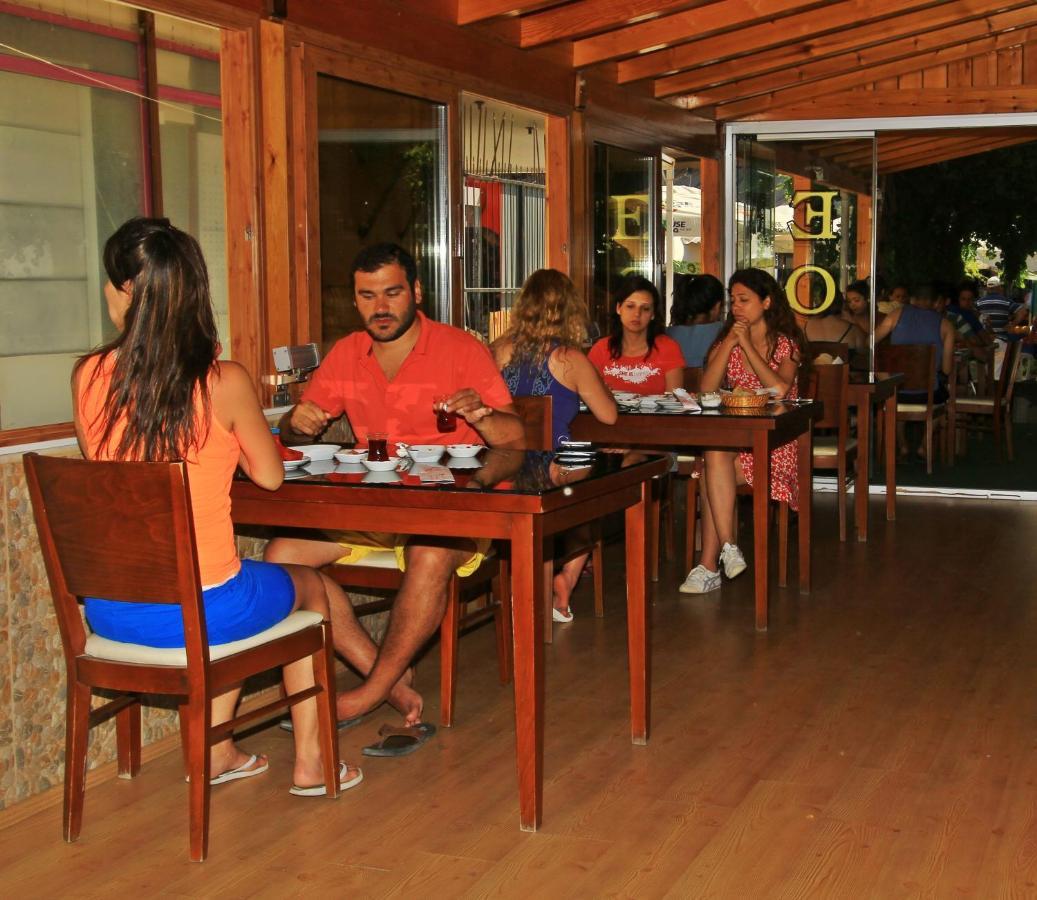 Koz Eren Otel Çeşme Luaran gambar