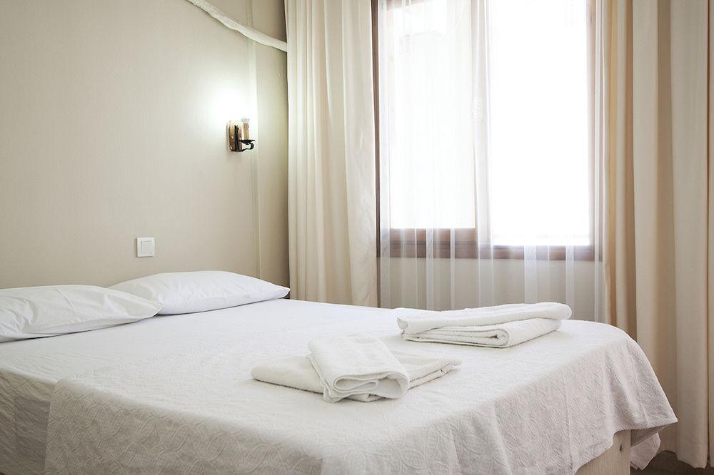 Koz Eren Otel Çeşme Luaran gambar